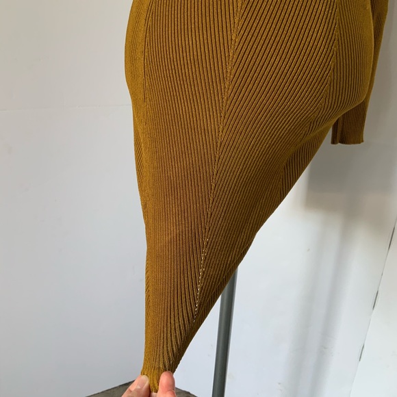 Zara | one sleeved dress - Picture 5 of 6